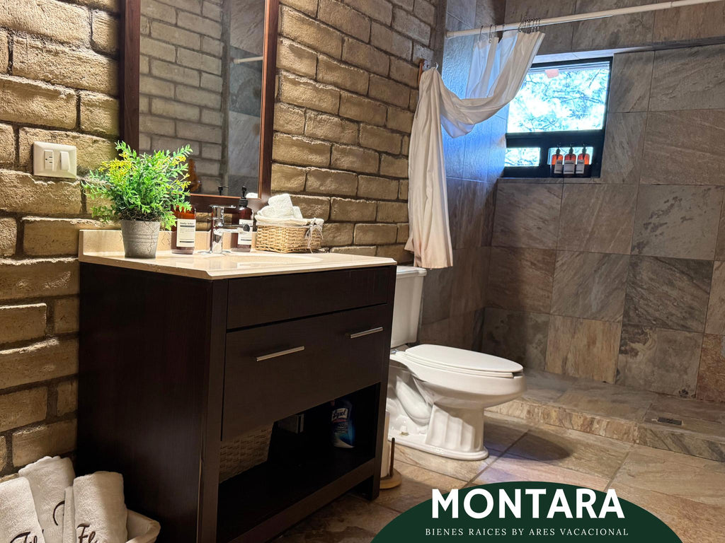 Cabaña de lujo en venta frente al campo de golf – Bosques de Monterreal