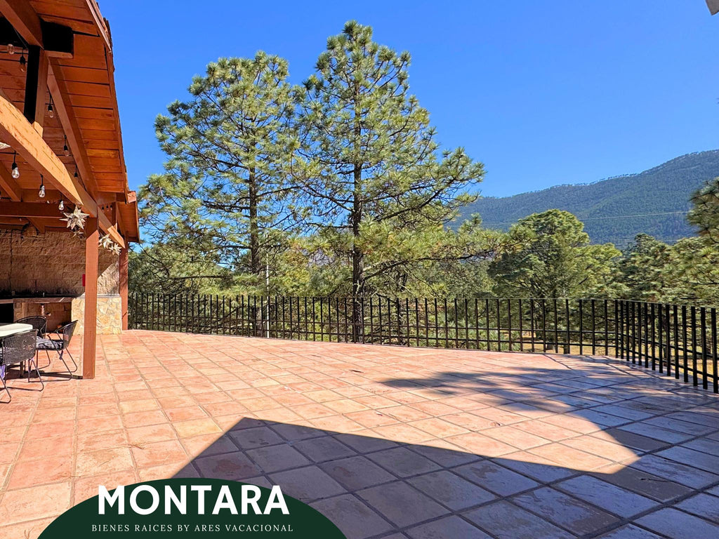 Cabaña de lujo en venta frente al campo de golf – Bosques de Monterreal