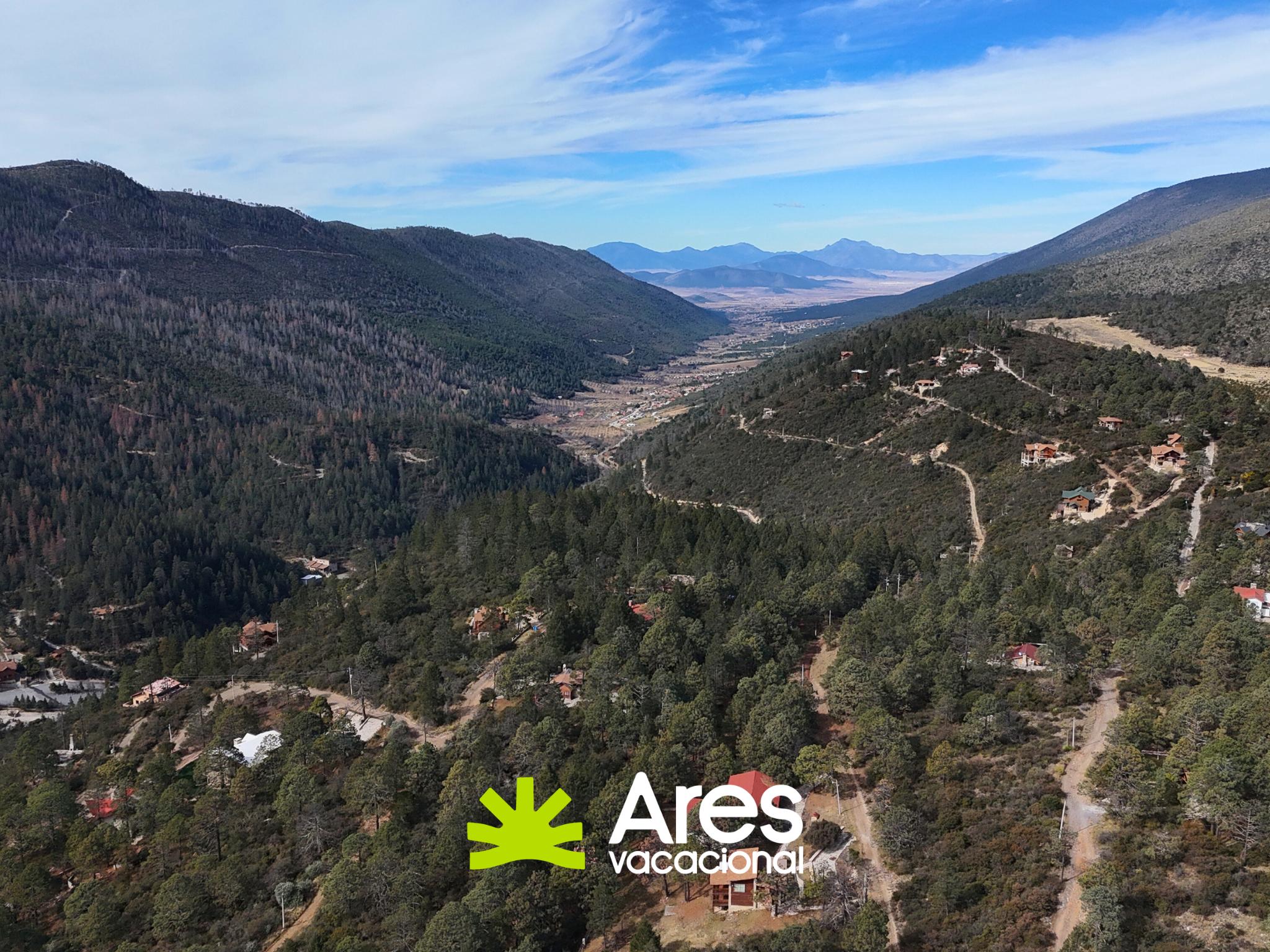 Terreno de 1,800 m² rodeado de pinos – Bosques de Monterreal