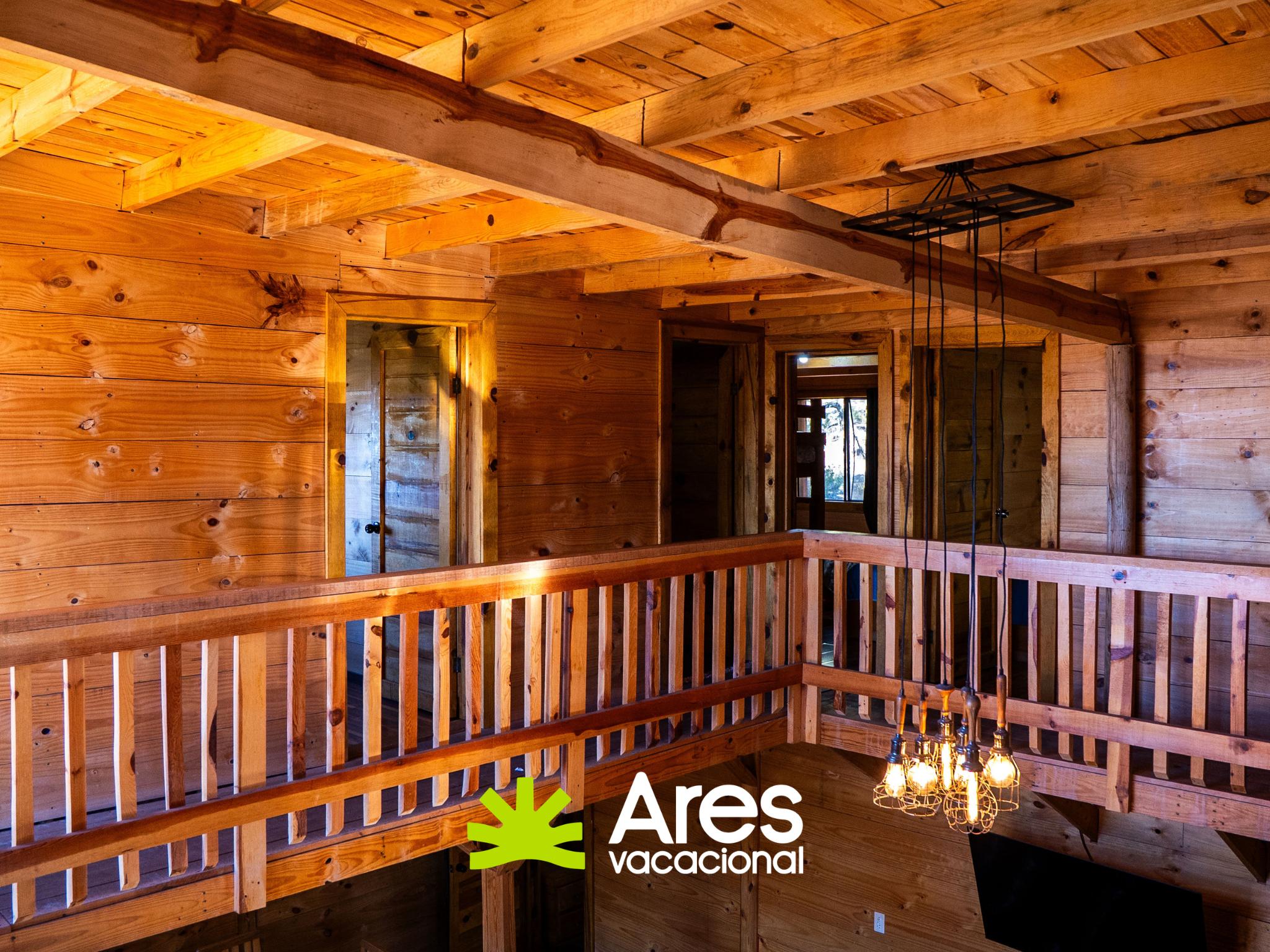 Cabaña con palapa, fogatero y cuarto de juegos – Bosque Boreal