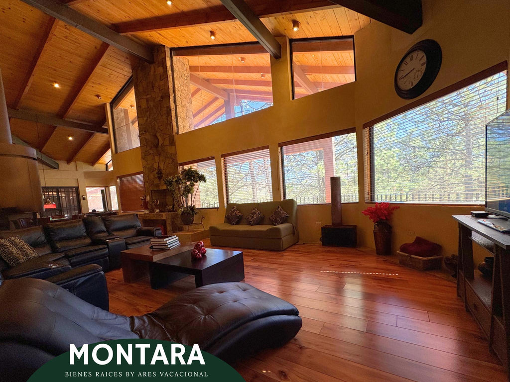 Cabaña de lujo en venta frente al campo de golf – Bosques de Monterreal