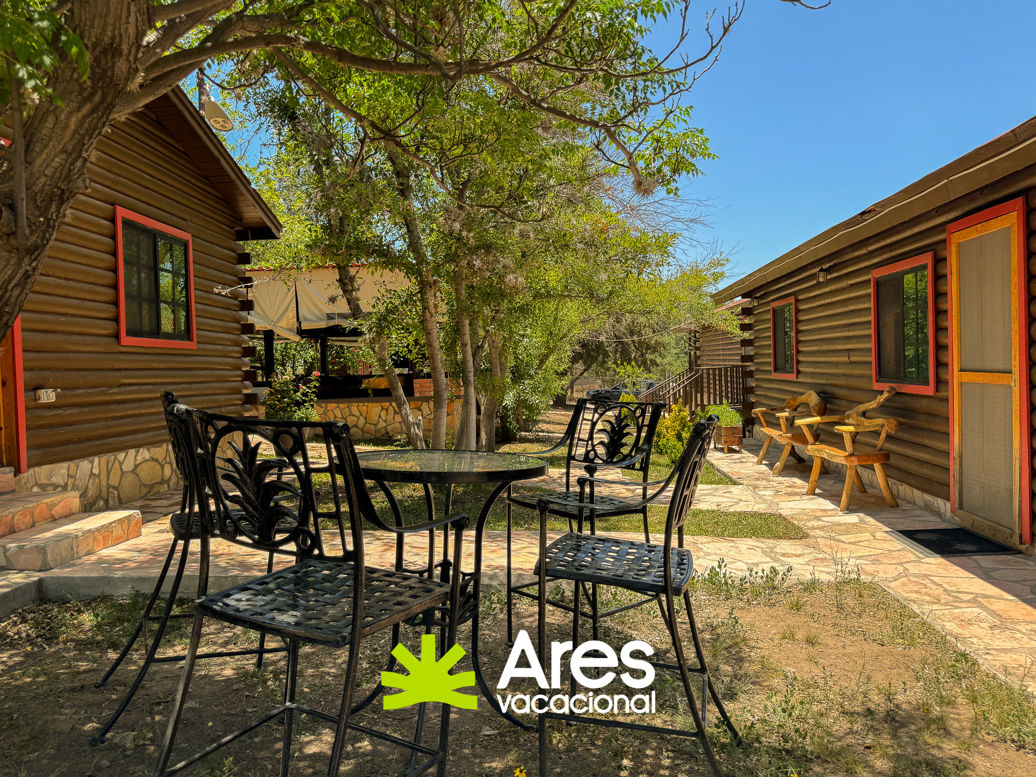 Cabaña privada con 7 habitaciones y jardín amplio – Portal San Antonio