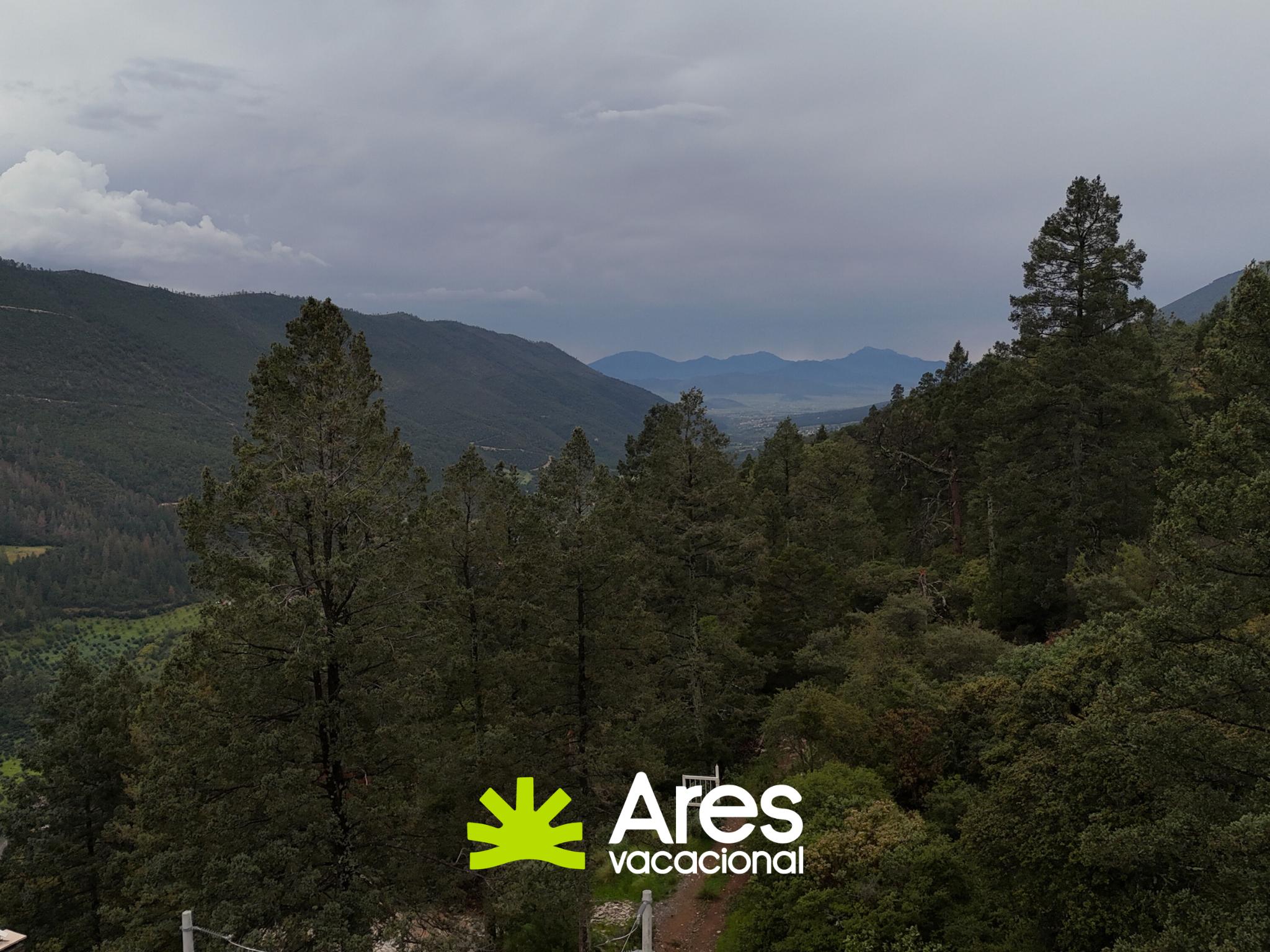 Terreno campestre de 2,200 m² con vista panorámica – Bosques de Monterreal